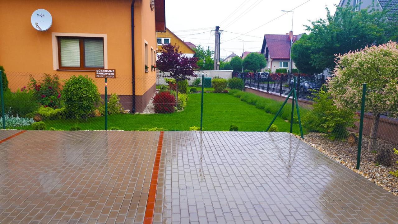 Privat Velvet Guest House Turčianske Teplice Екстериор снимка