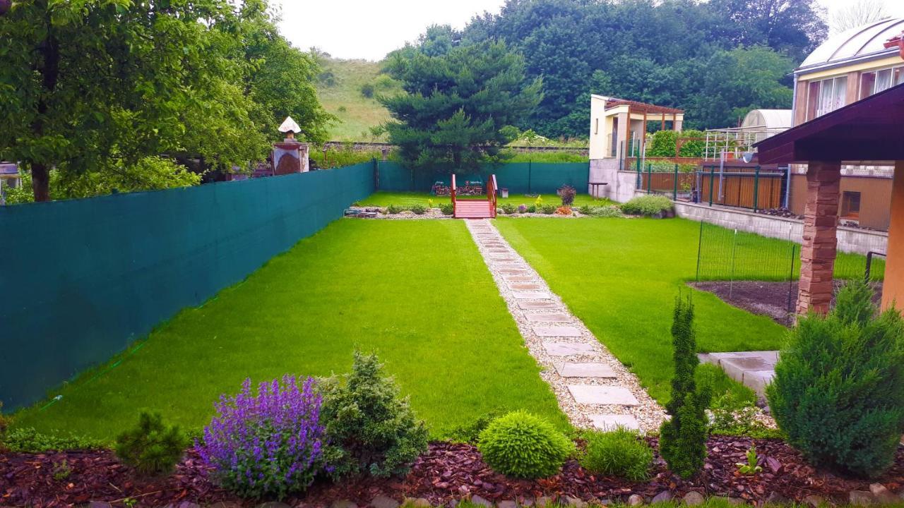 Privat Velvet Guest House Turčianske Teplice Екстериор снимка
